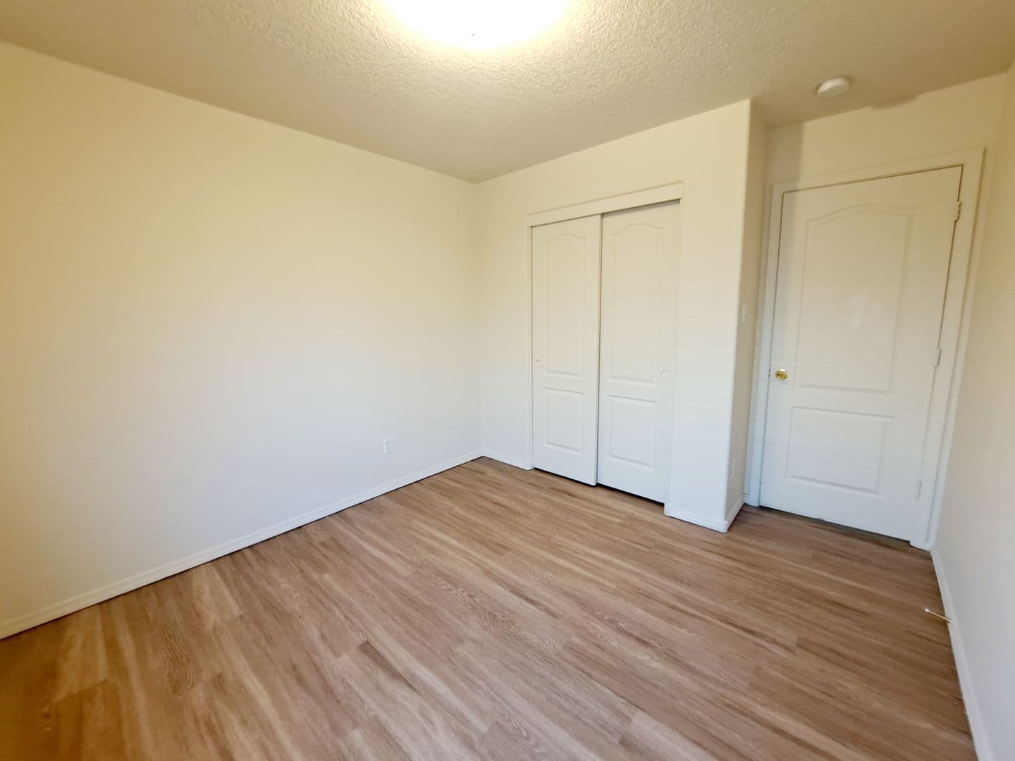Los Lunas House: 750 Blue Sage Ave SW