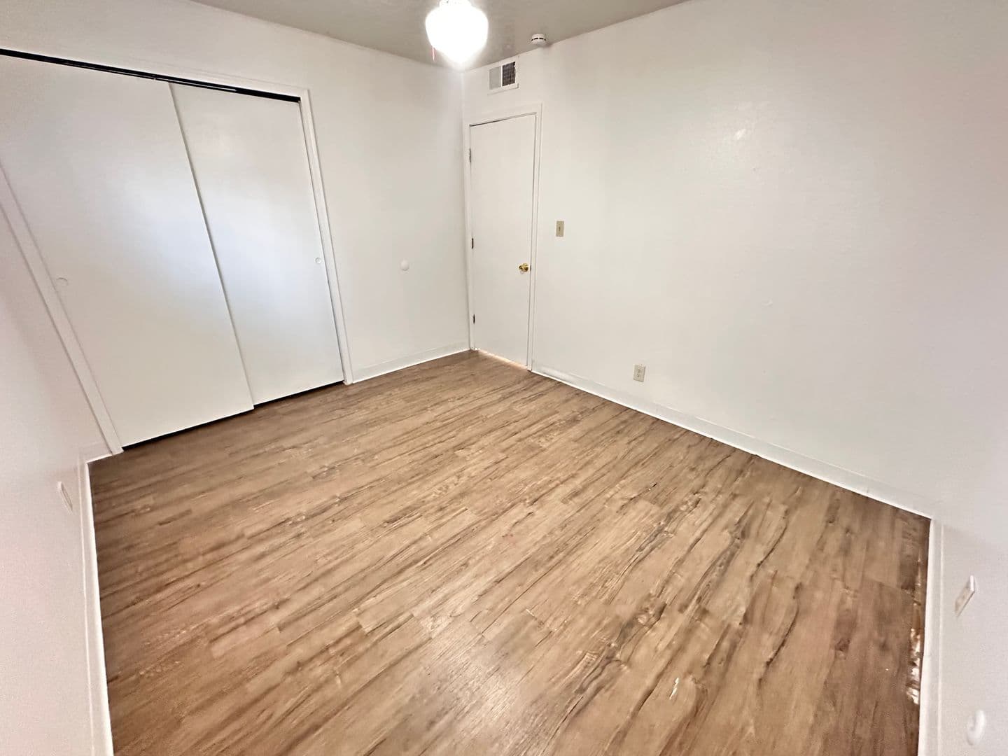 Albuquerque Apartment: 3618 Lafayette Drive Ne