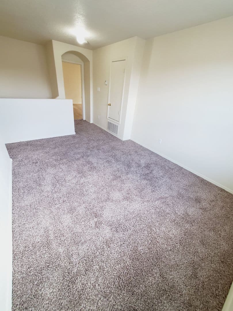 Los Lunas House: 631 Rain Lily