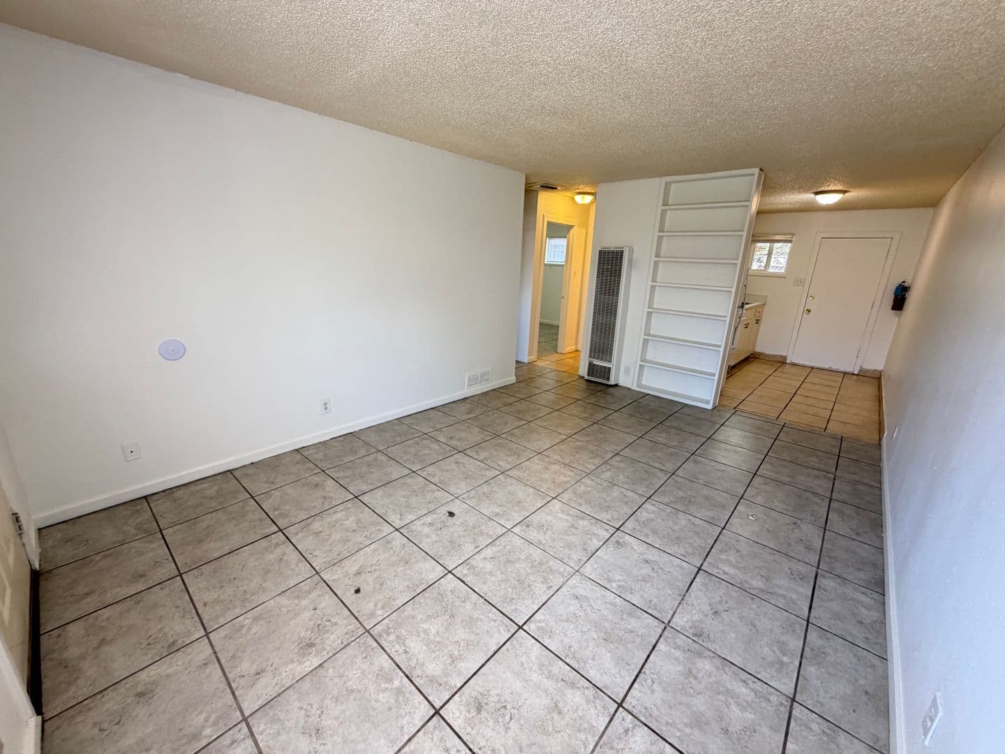 Albuquerque Apartment: 3417 Thaxton Ave SE