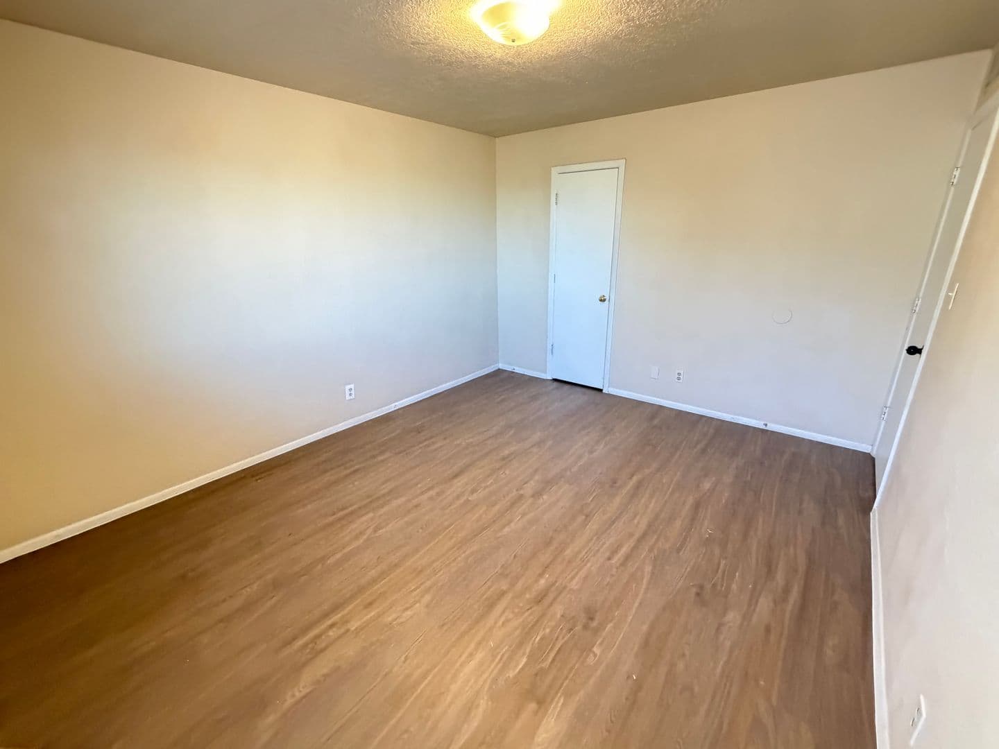 Rio Rancho Apartment: 507 Vancouver Road SE