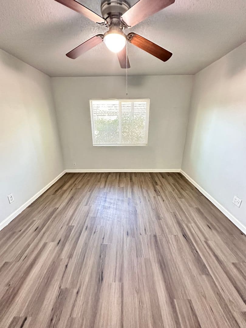Albuquerque Apartment: 210 Cornell Drive SE