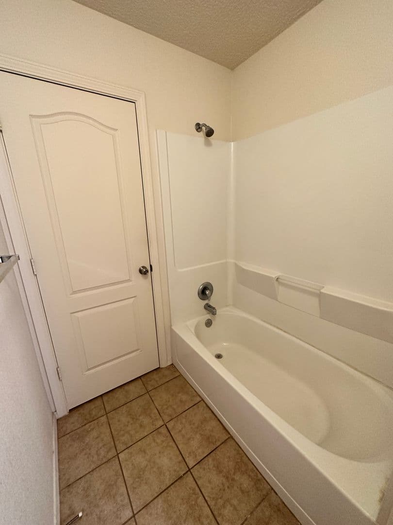 Los Lunas House: 841 Purple Aster SW