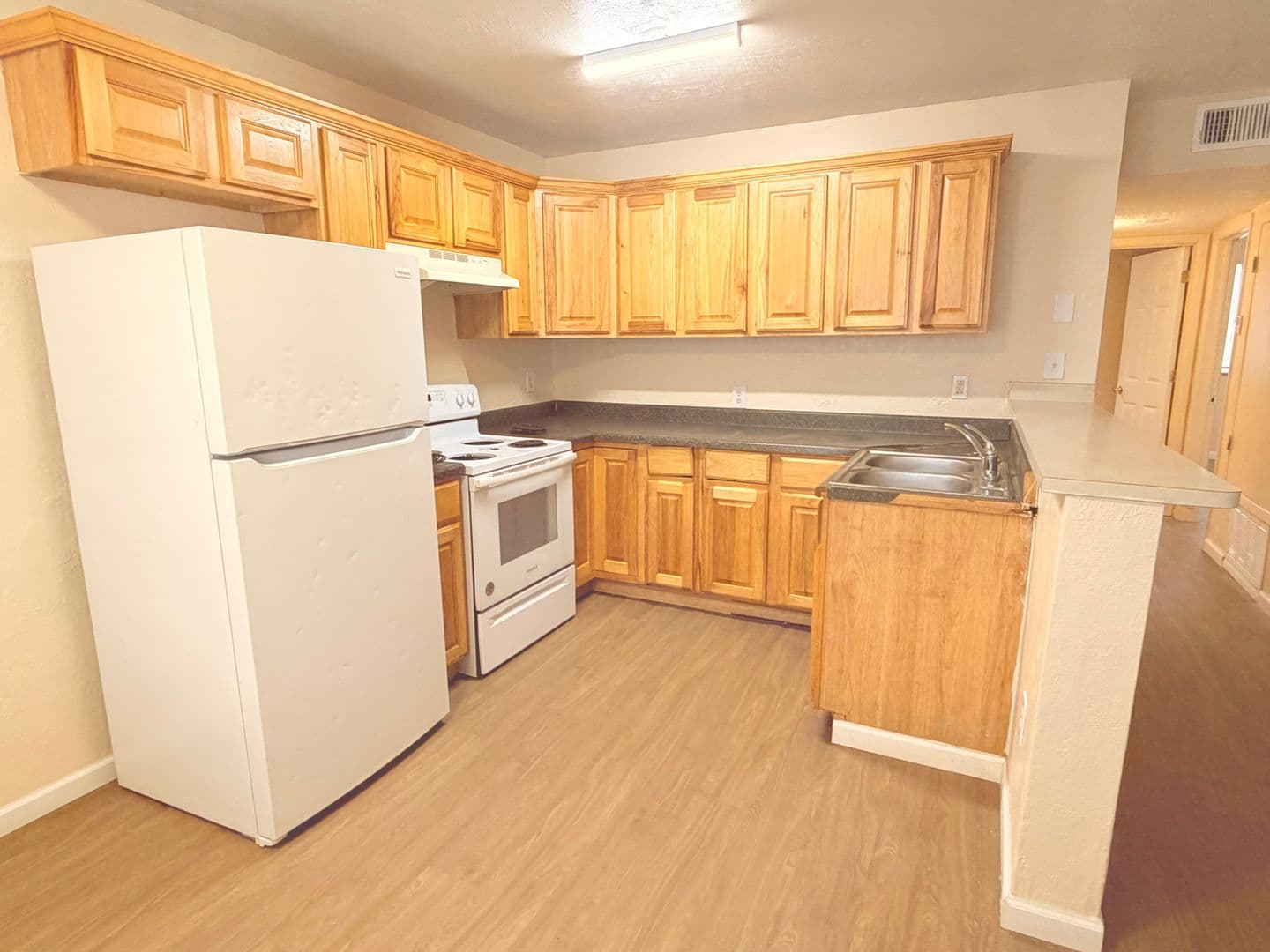 Rio Rancho Apartment: 509 Vancouver Road SE
