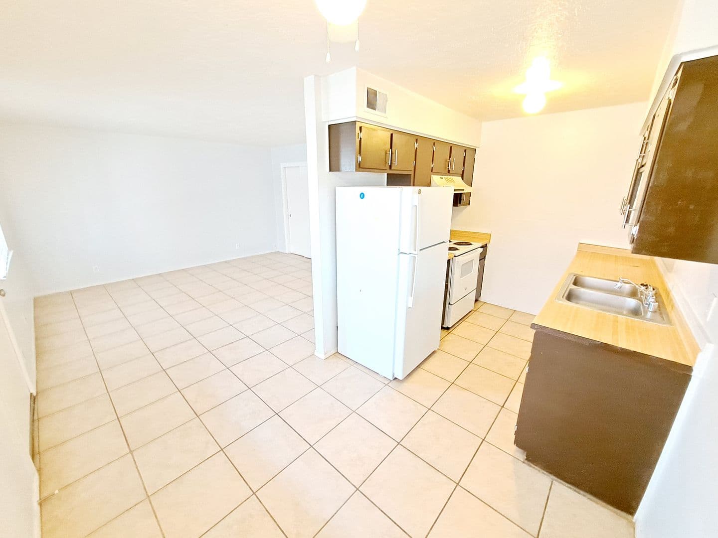 Albuquerque Apartment: 131 Tennessee St Se