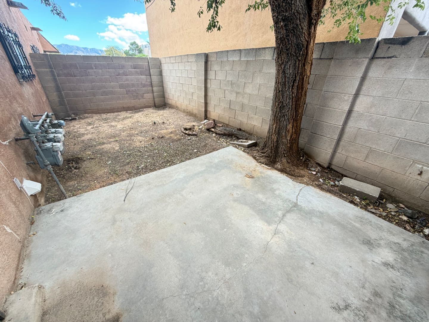 Albuquerque Apartment: 3618 Lafayette Drive Ne