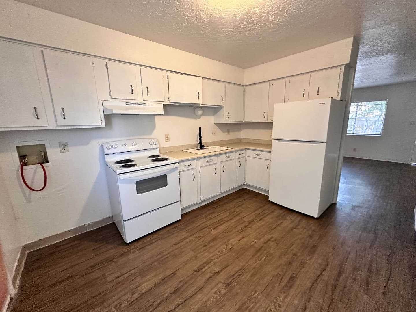 Albuquerque Apartment: 3618 Lafayette Drive Ne