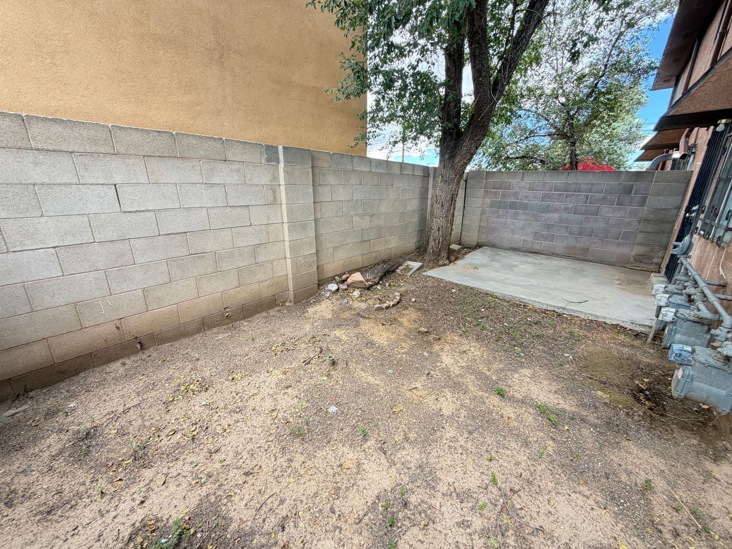 Albuquerque Apartment: 3618 Lafayette Drive Ne