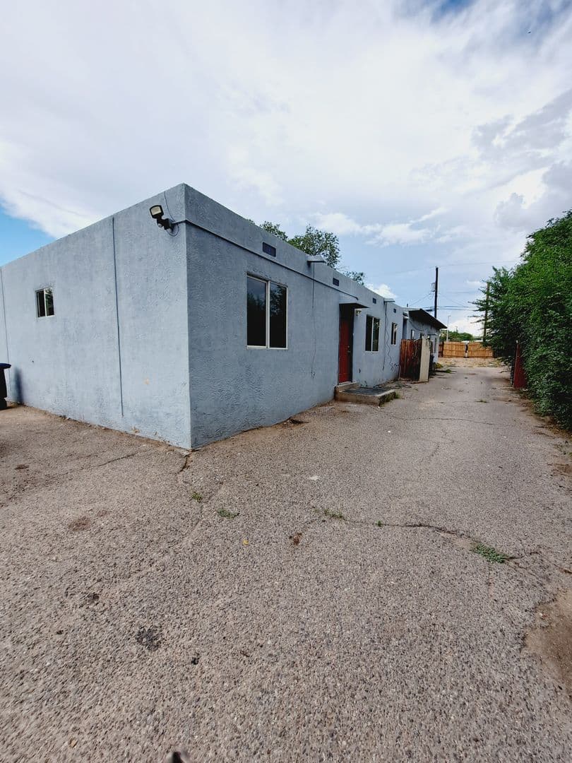 Albuquerque Apartment: 1506 John ST SE