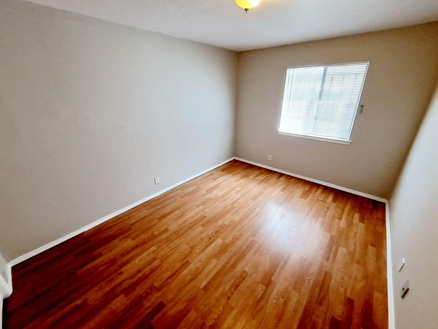 Albuquerque Apartment: 131 Tennessee St Se