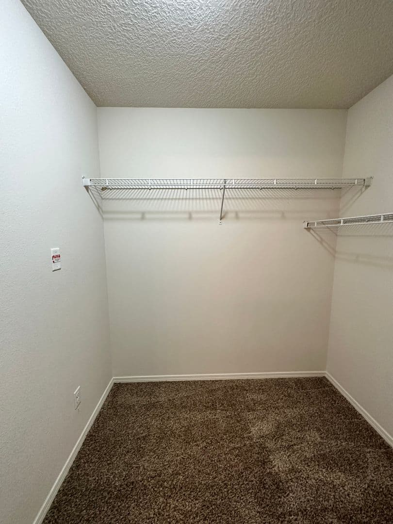 Los Lunas House: 841 Purple Aster SW
