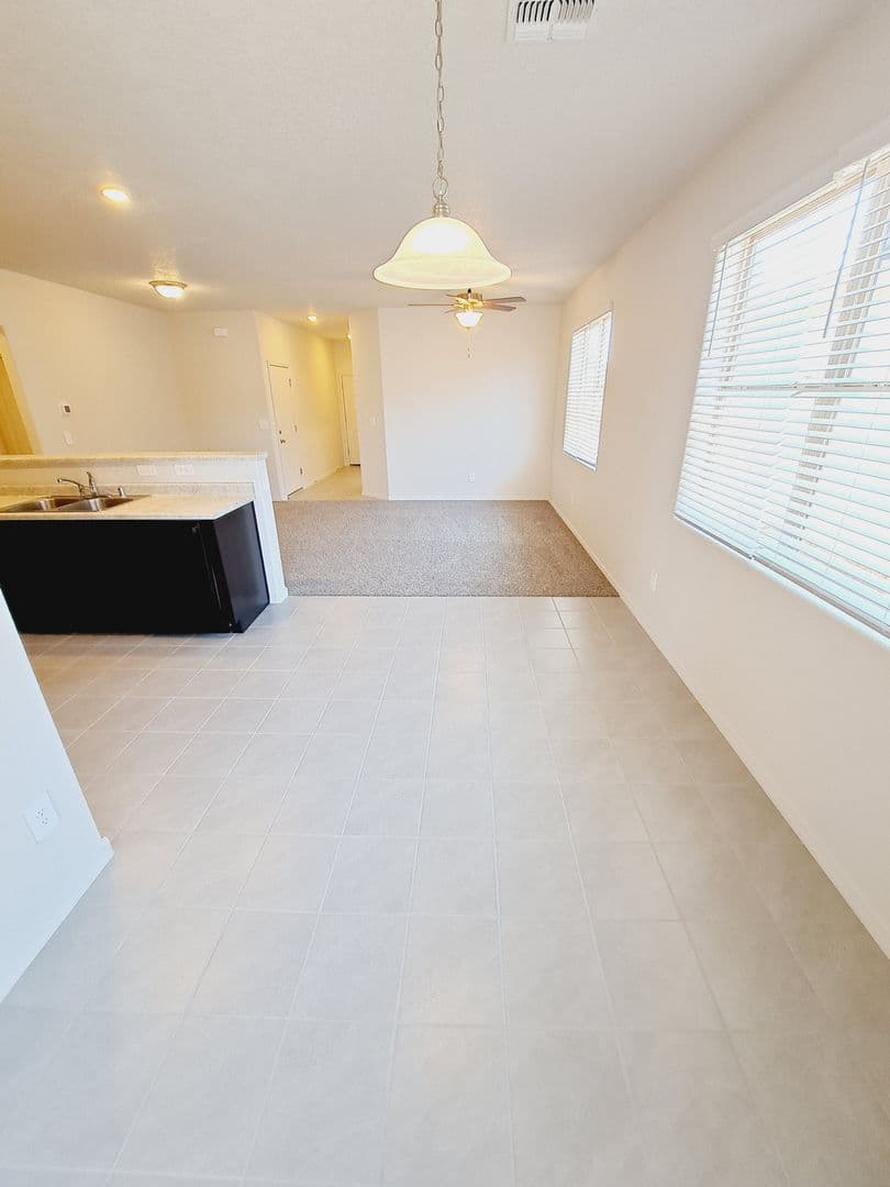 Los Lunas House: 761 Desert Senna