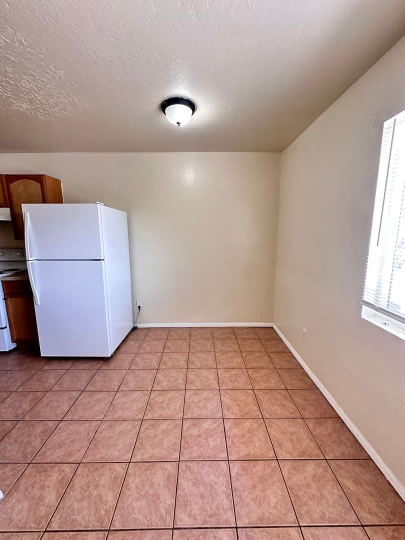 Albuquerque Apartment: 501 Texas Street NE