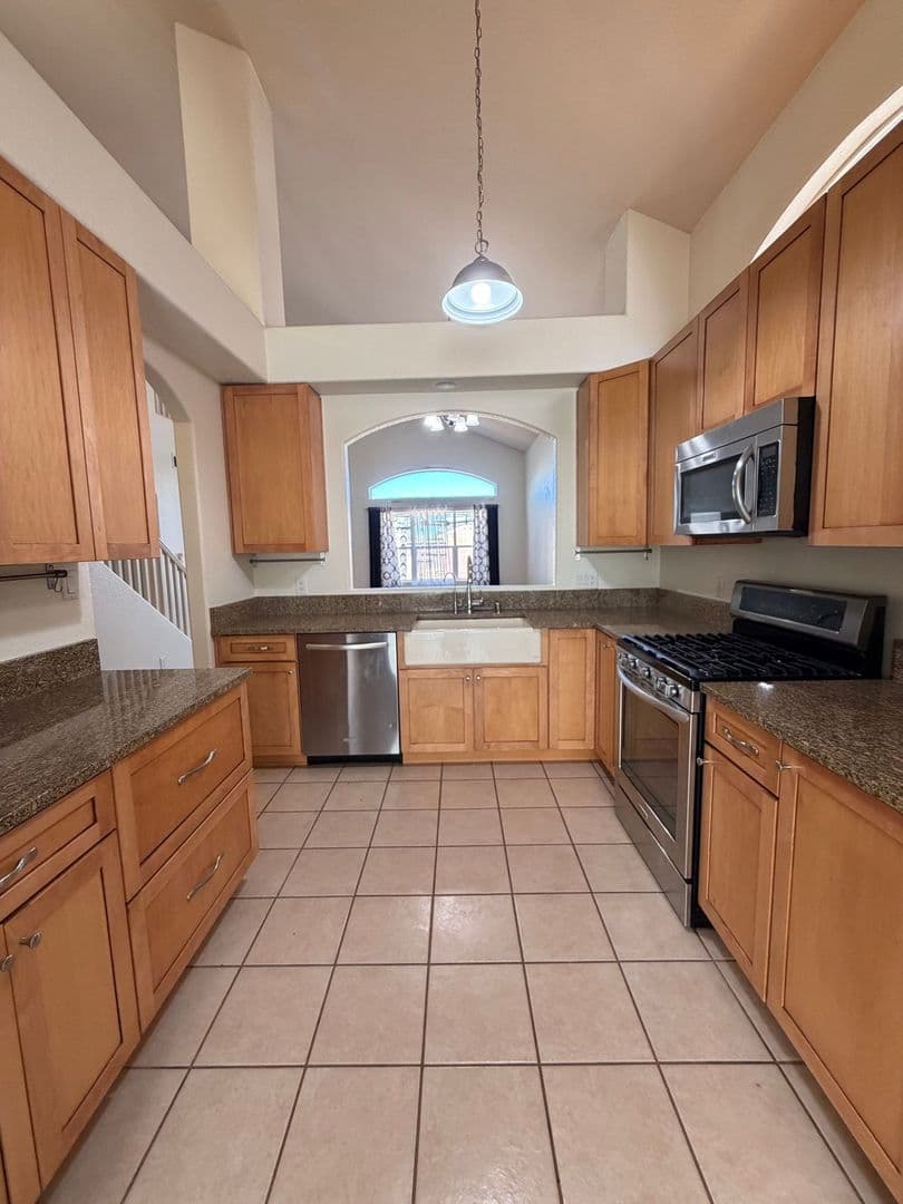 Albuquerque House: 7419 Desert Eagle Road NE