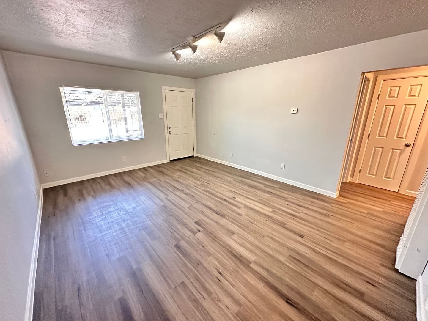 Albuquerque Apartment: 210 Cornell Drive SE