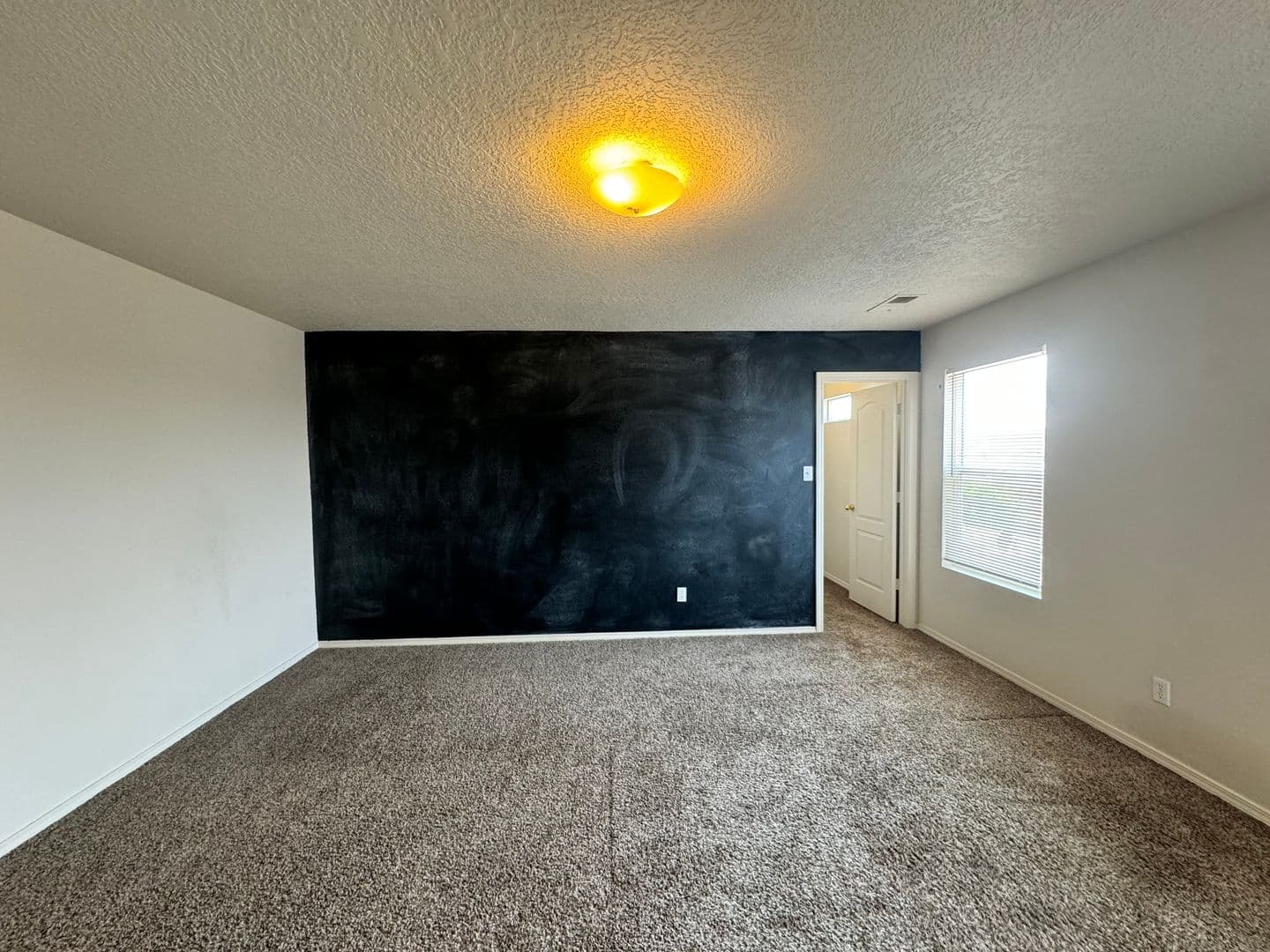 Los Lunas House: 520 Rain Lily Road SW