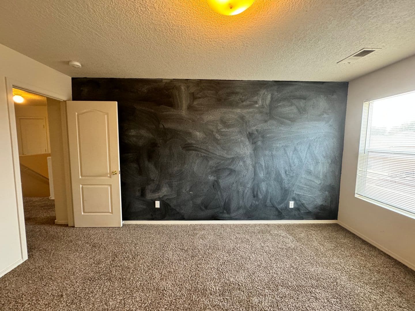 Los Lunas House: 520 Rain Lily Road SW
