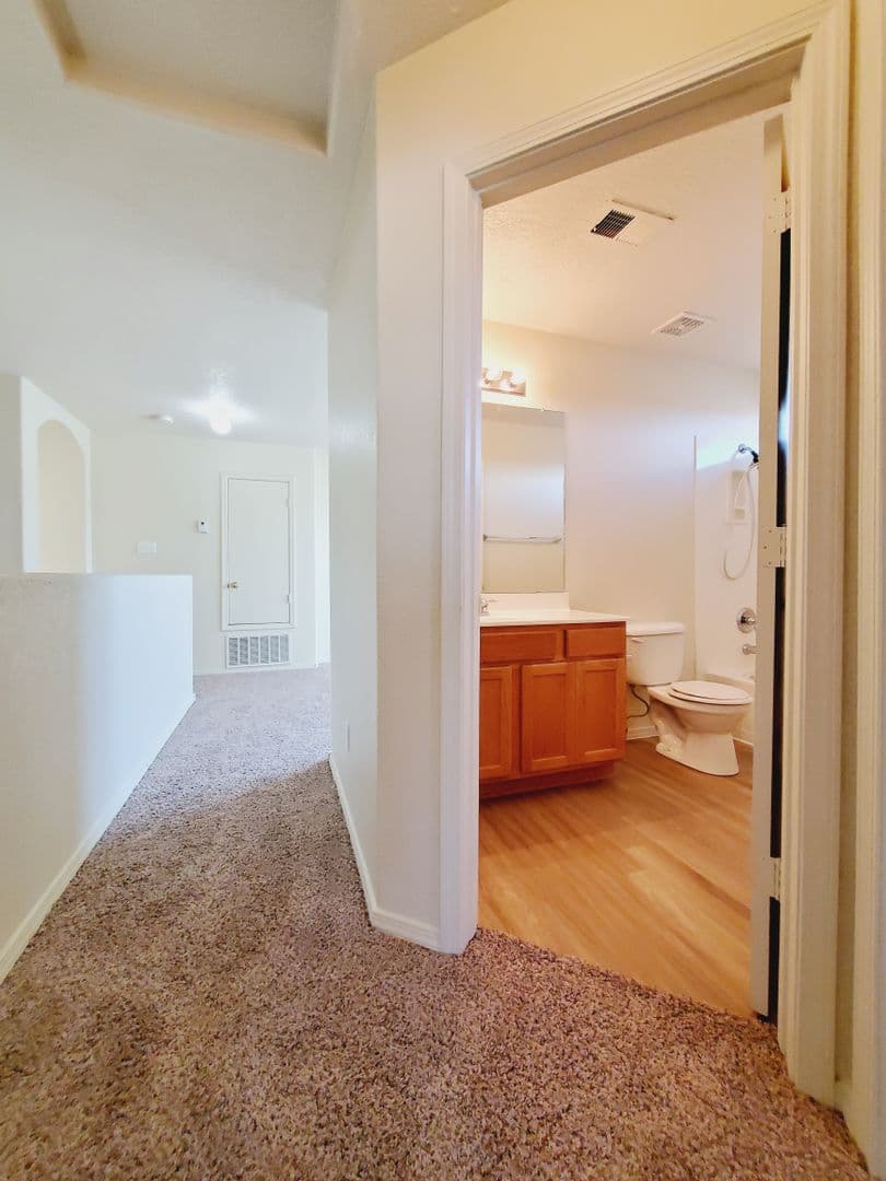 Los Lunas House: 631 Rain Lily