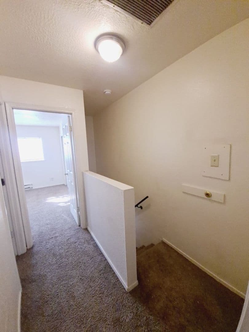Albuquerque Apartment: 216 63rd Street NW