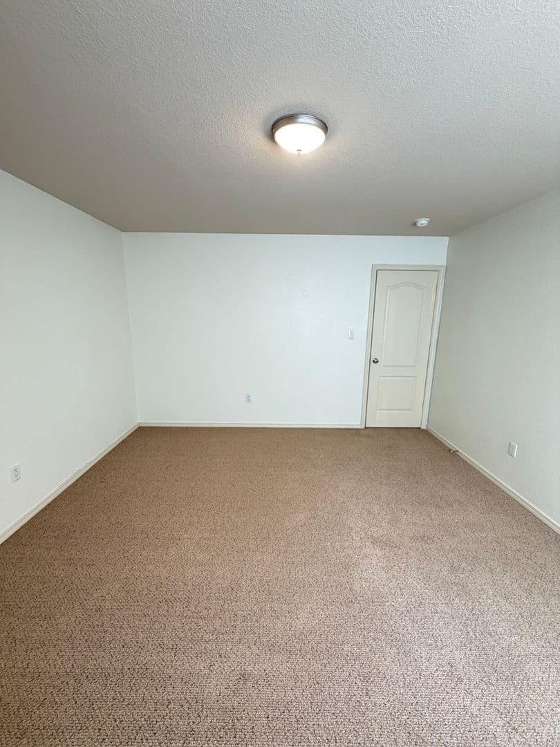 Albuquerque House: 7419 Desert Eagle Road NE