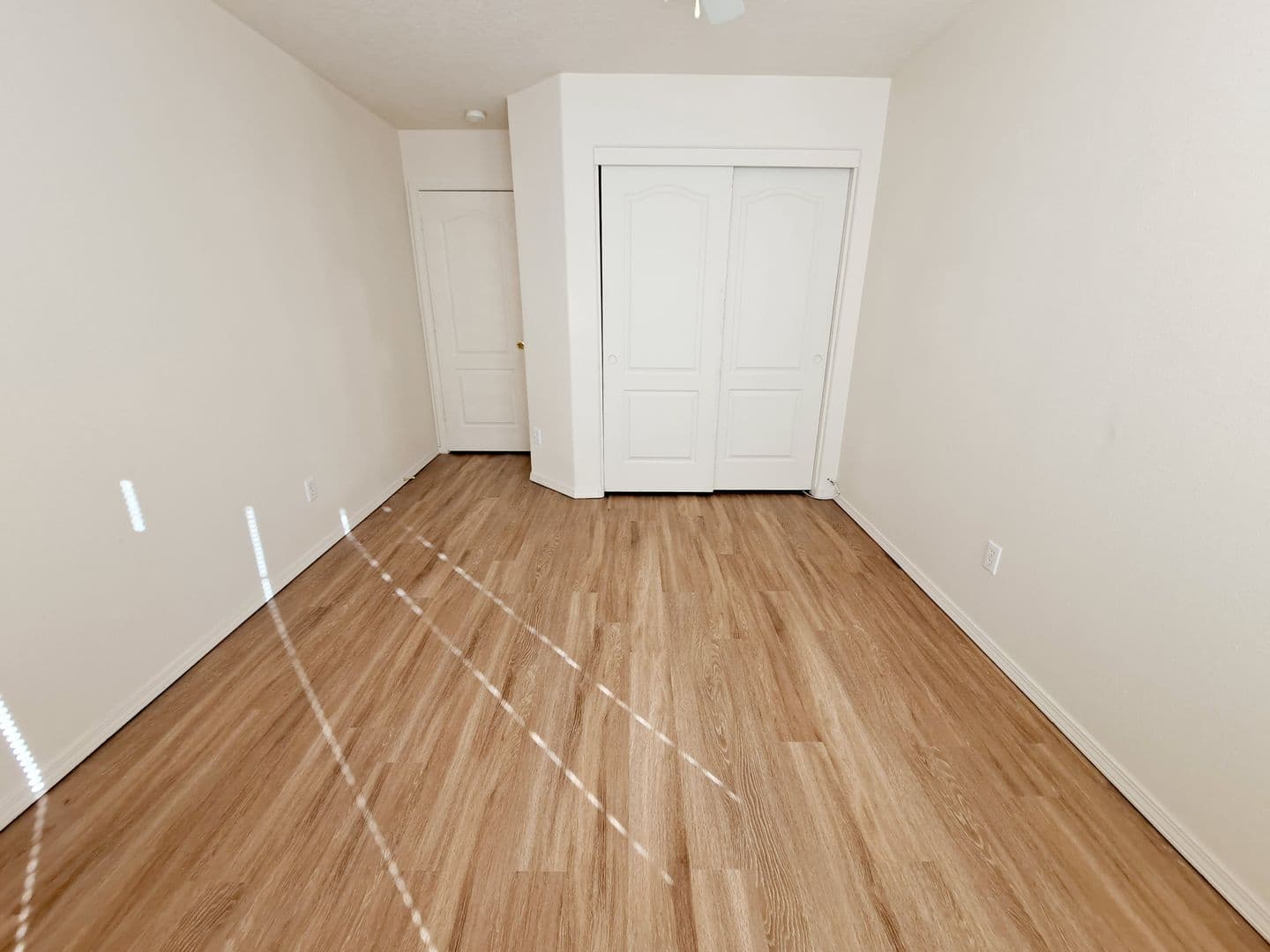 Los Lunas House: 750 Blue Sage Ave SW
