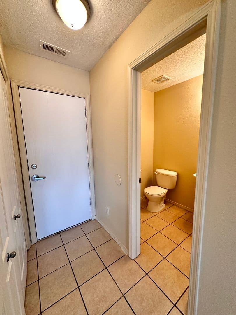 Los Lunas House: 790 Purple Aster Avenue SW