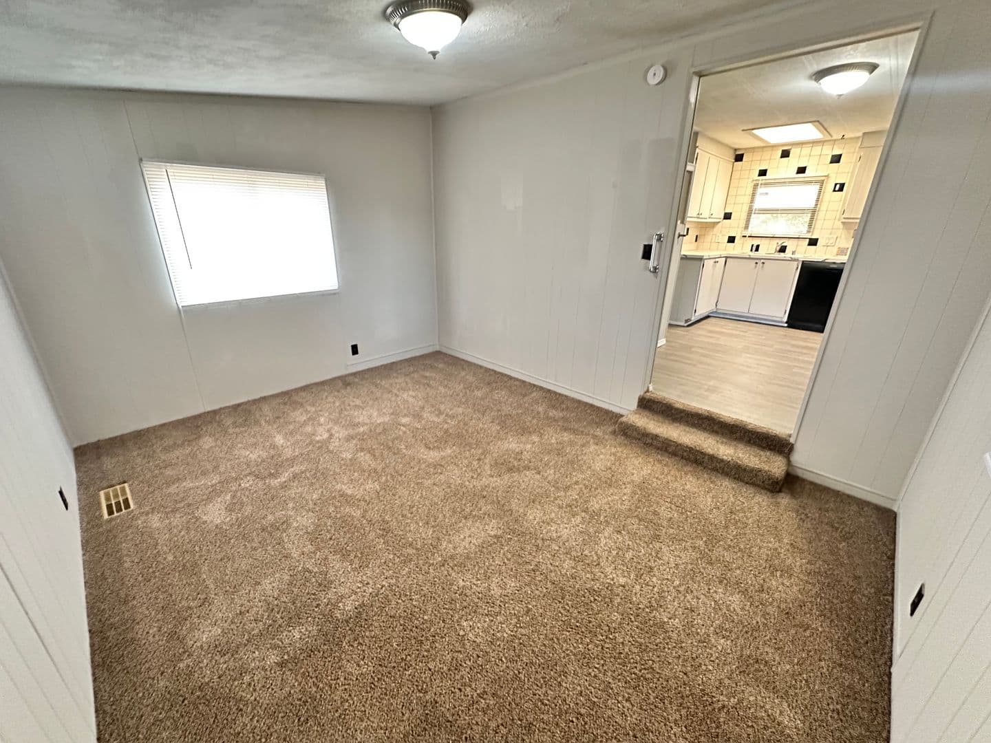 Albuquerque House: 6728 San Luis Obispo Ave NE