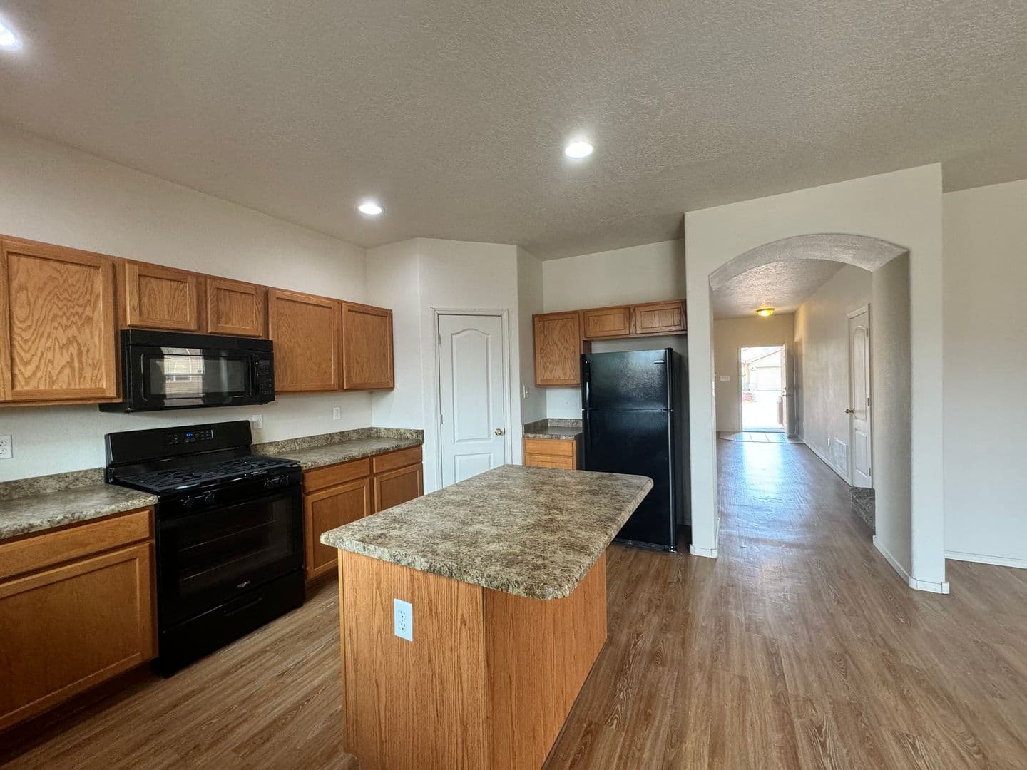 Los Lunas House: 520 Rain Lily Road SW