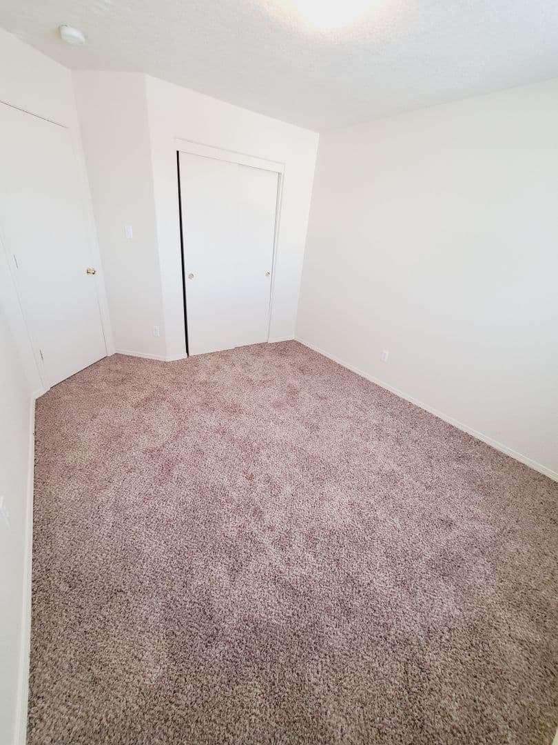 Los Lunas House: 631 Rain Lily