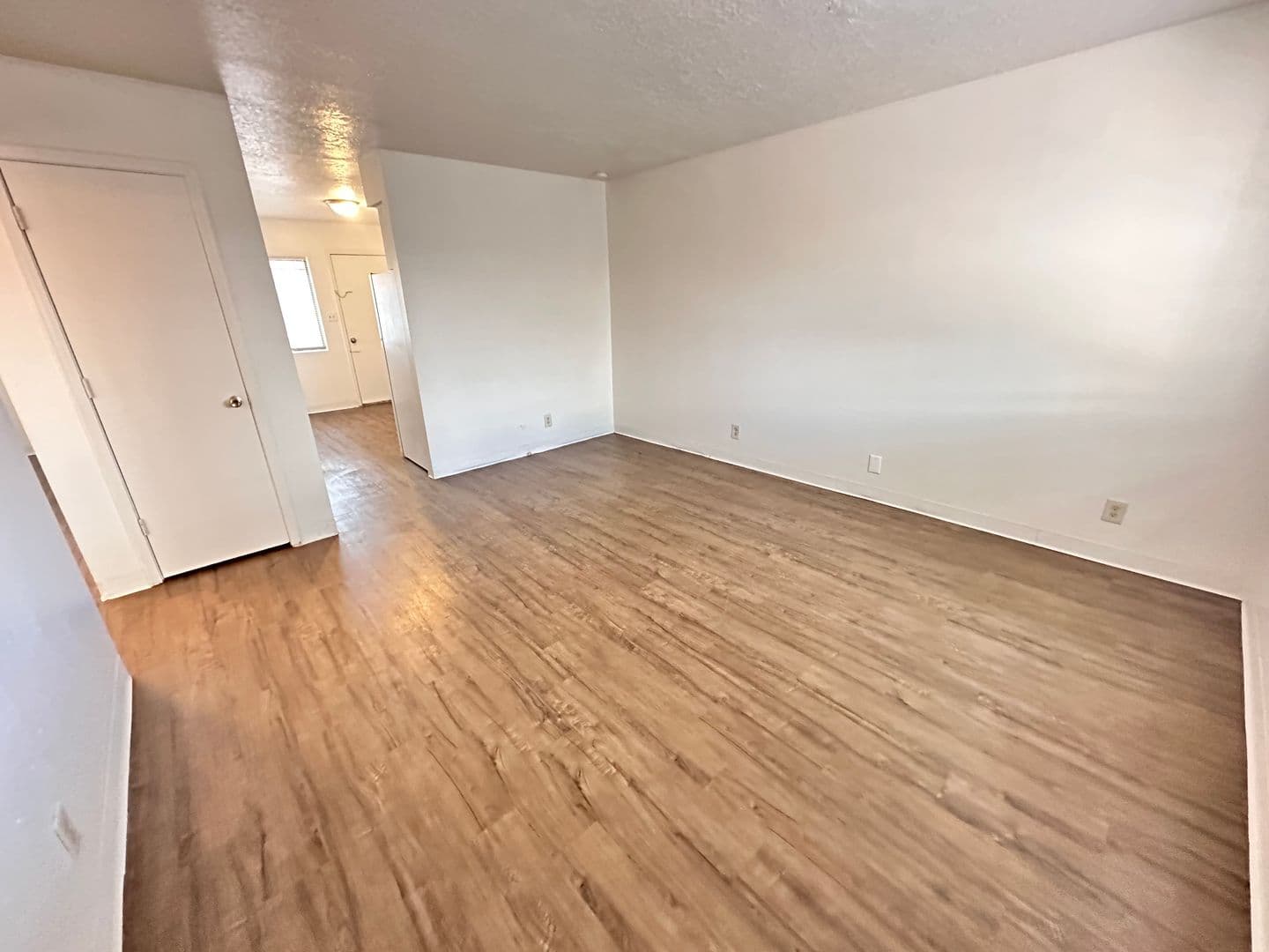 Albuquerque Apartment: 3618 Lafayette Drive Ne