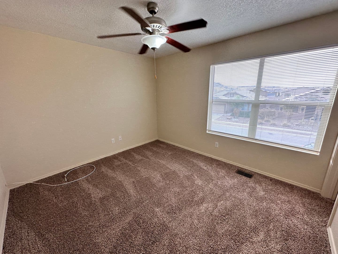 Los Lunas House: 790 Purple Aster Avenue SW