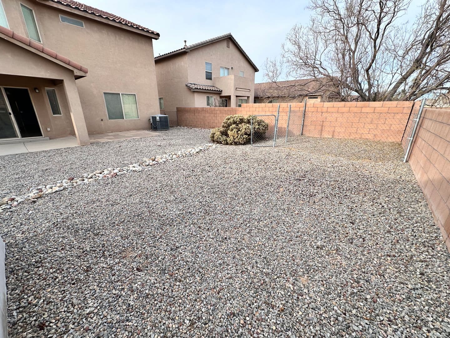 Los Lunas House: 790 Purple Aster Avenue SW