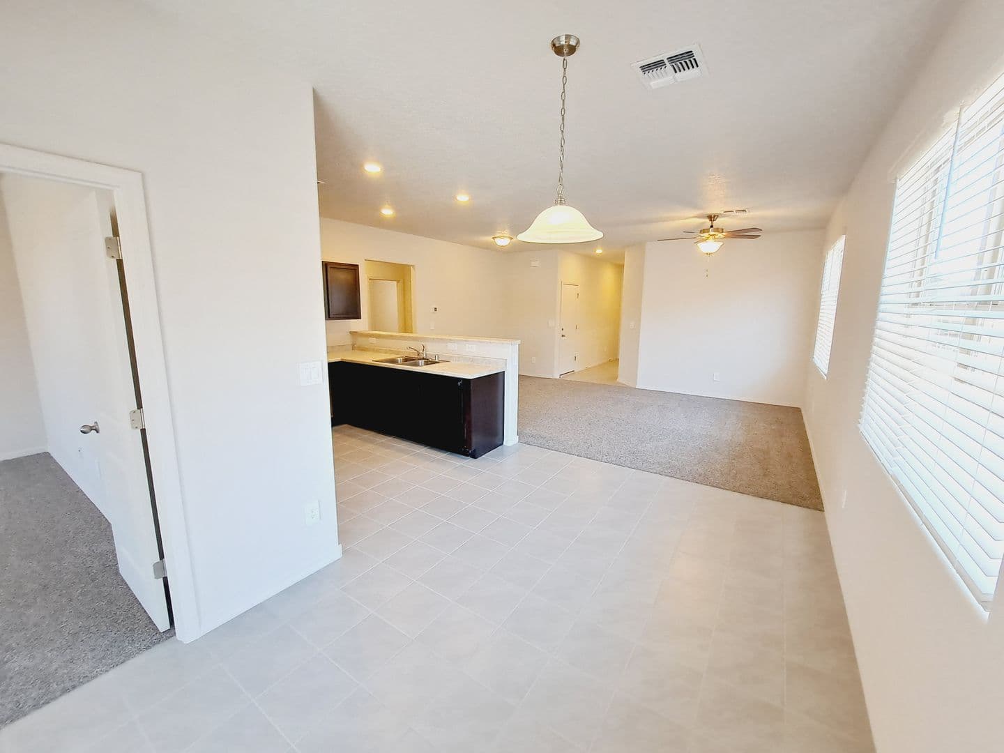 Los Lunas House: 761 Desert Senna