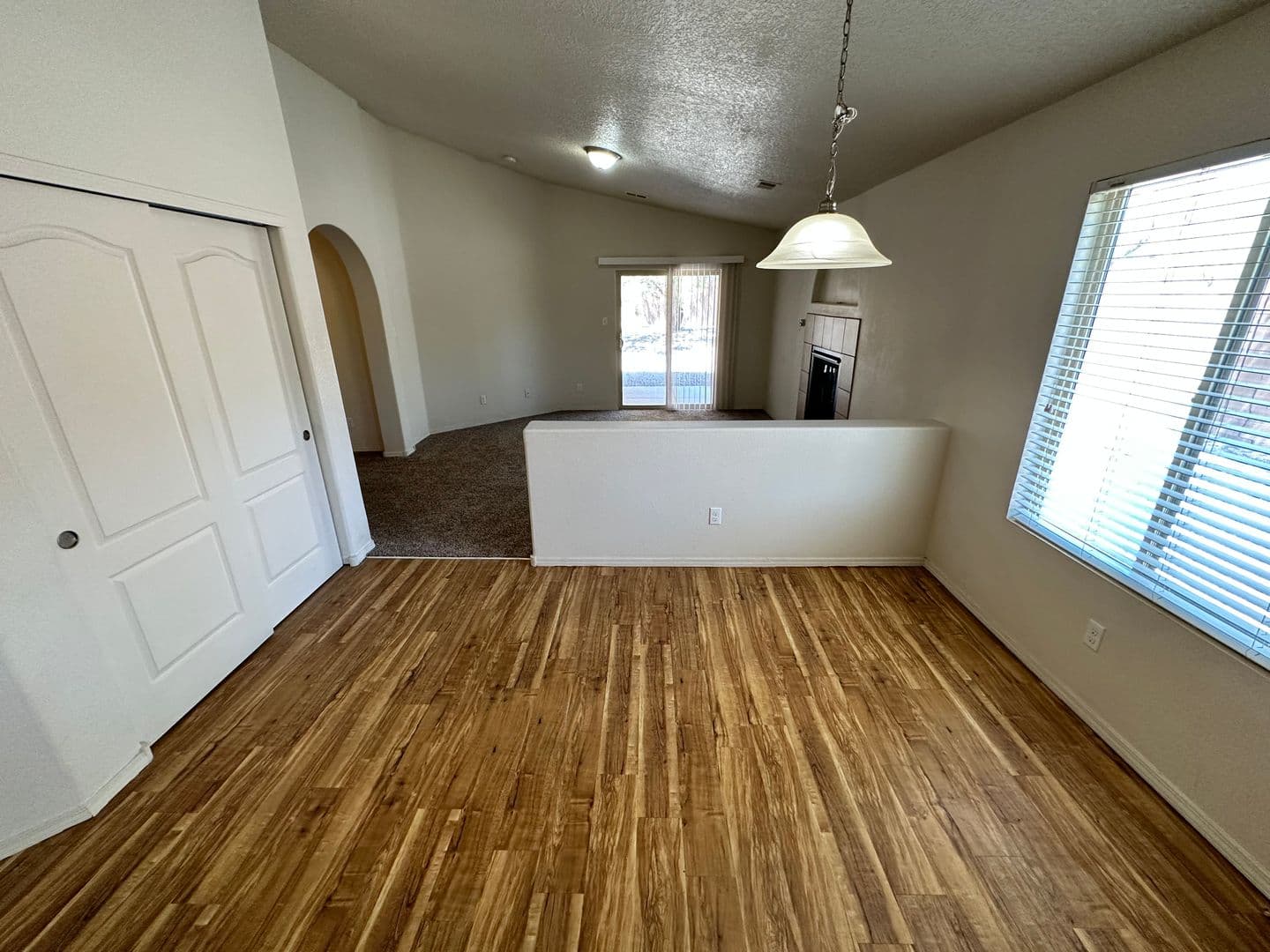 Los Lunas House: 841 Purple Aster SW