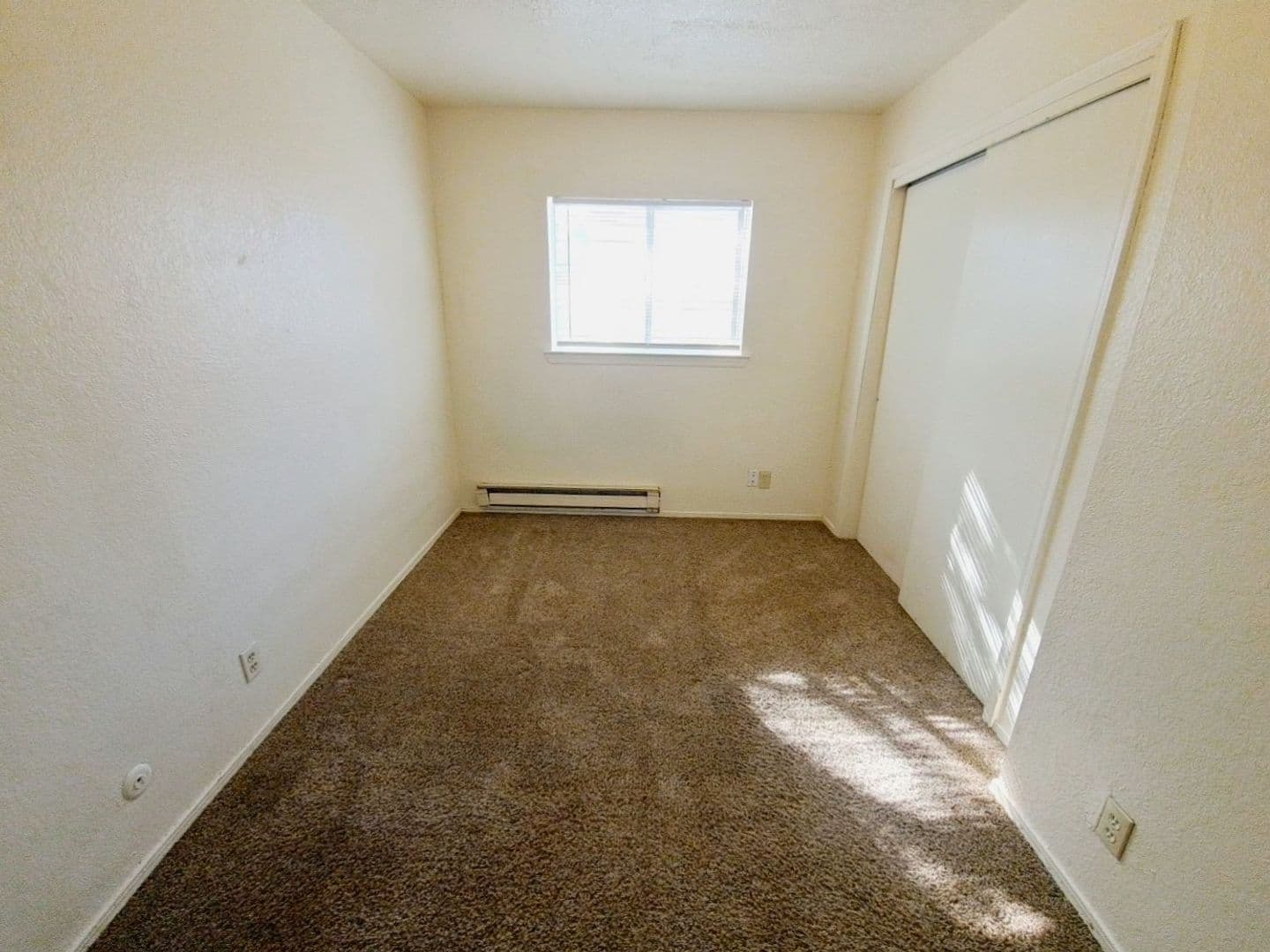 Albuquerque Apartment: 216 63rd Street NW