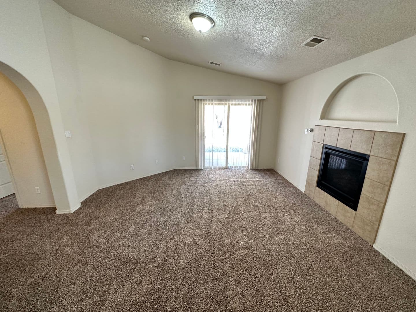 Los Lunas House: 841 Purple Aster SW