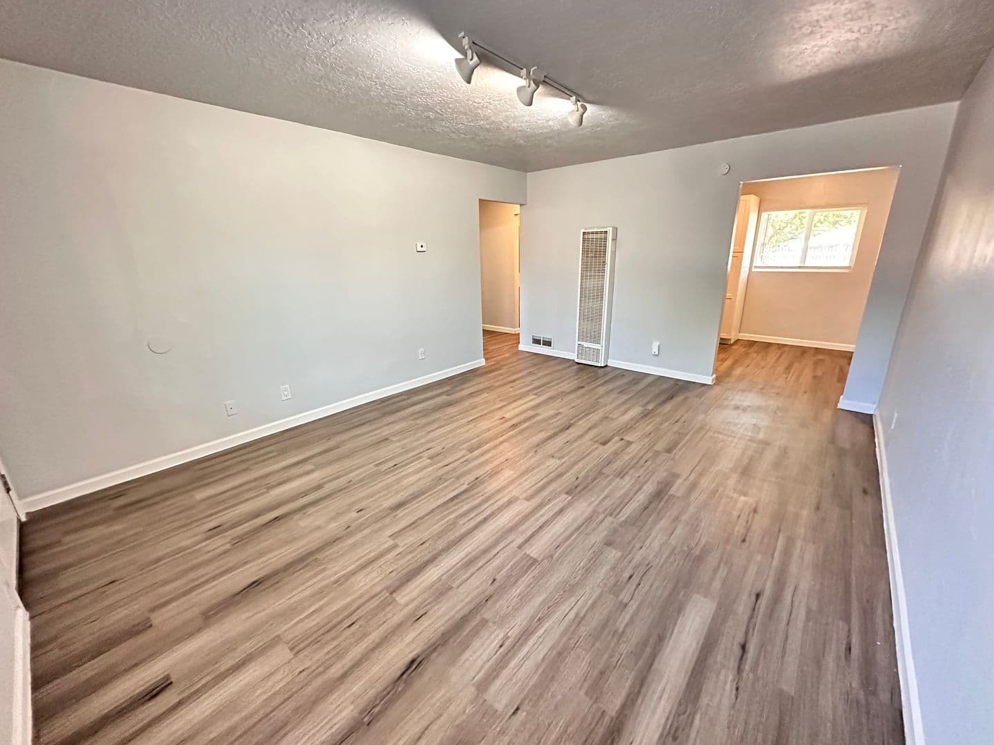 Albuquerque Apartment: 210 Cornell Drive SE