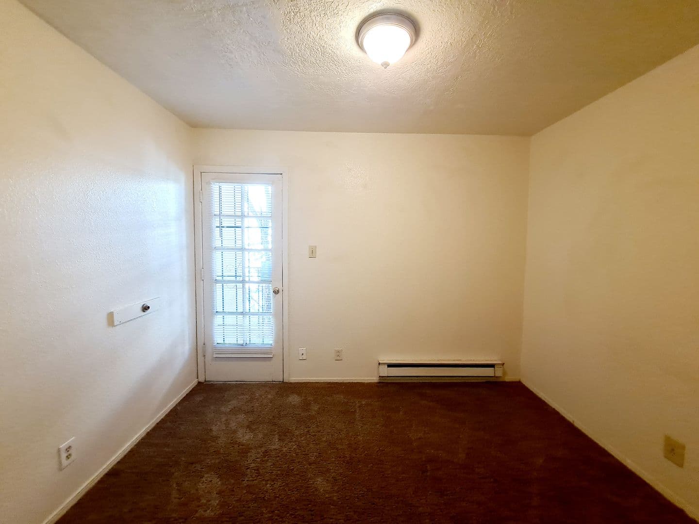 Albuquerque Apartment: 216 63rd Street NW