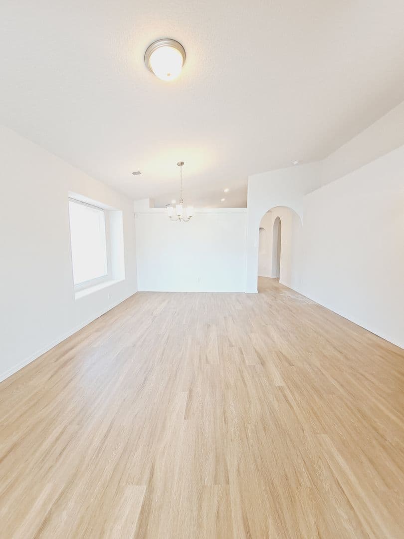Los Lunas House: 2811 Desert Sage