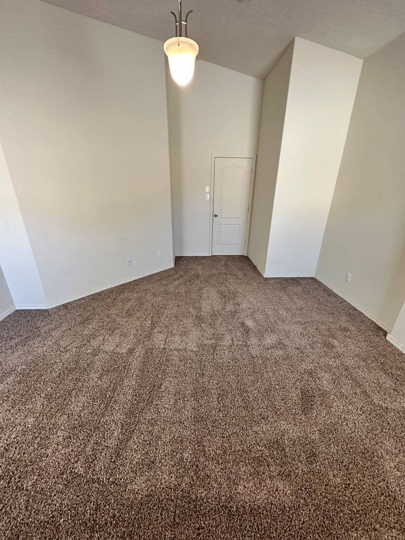Los Lunas House: 841 Purple Aster SW