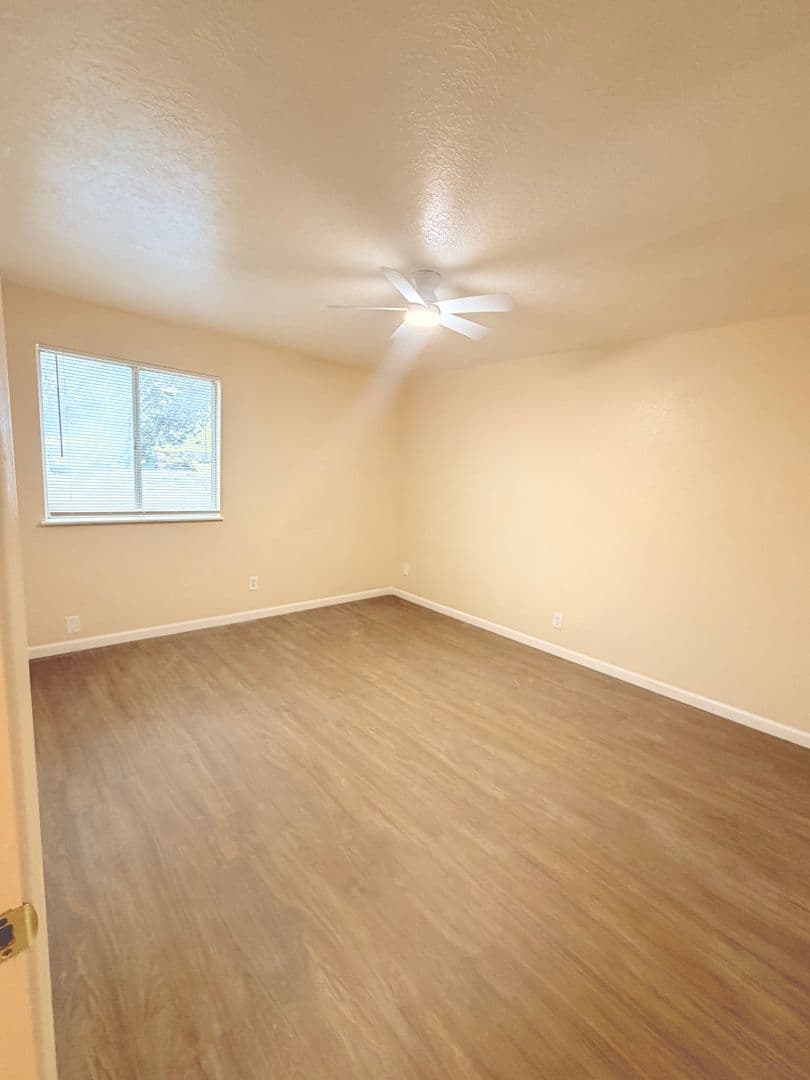 Rio Rancho Apartment: 509 Vancouver Road SE