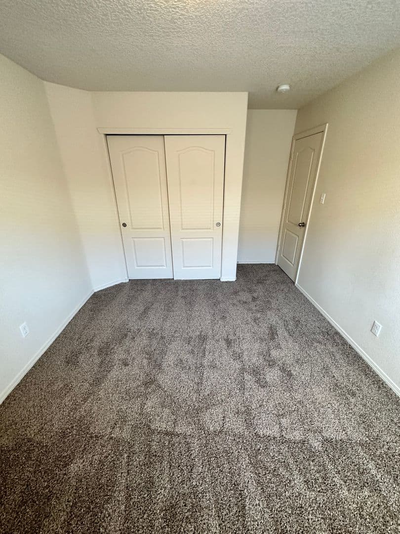 Los Lunas House: 841 Purple Aster SW