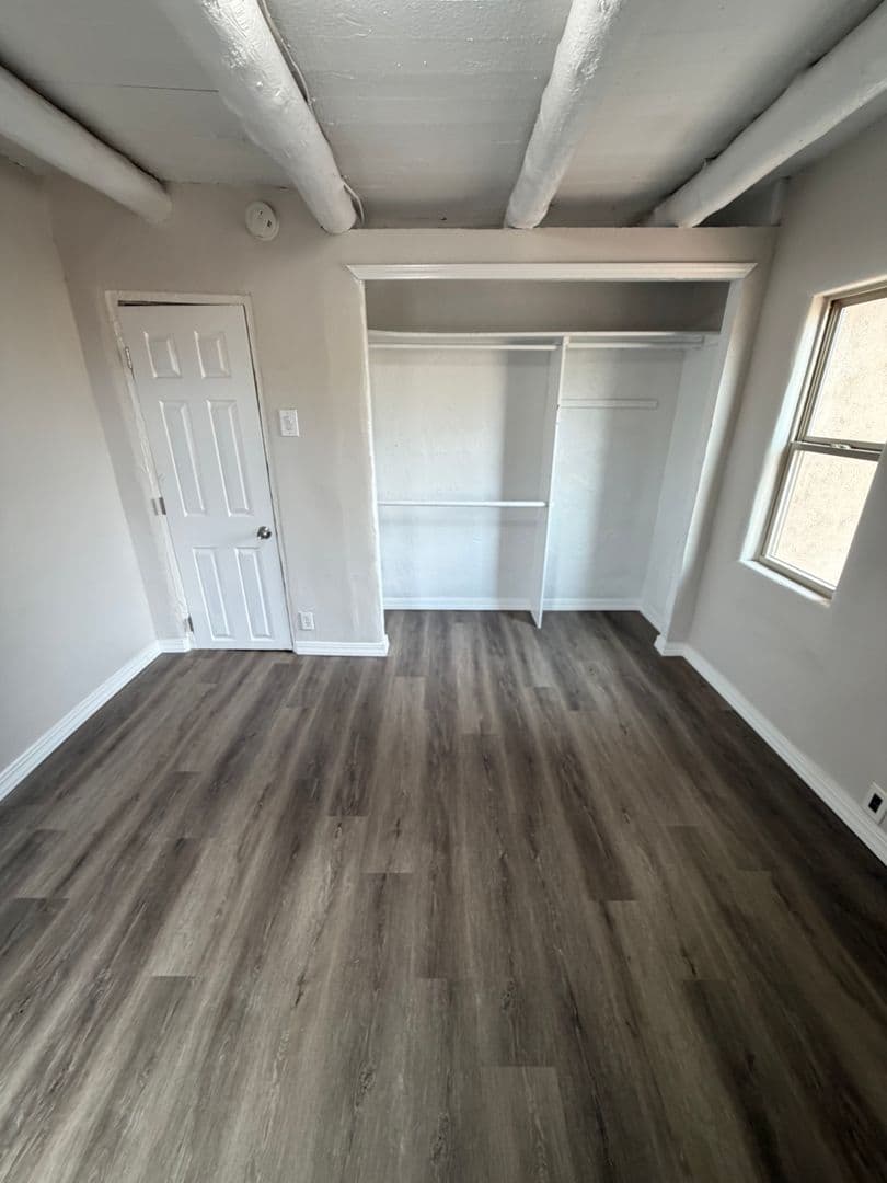 Albuquerque Apartment: 426 Towner Ave NW
