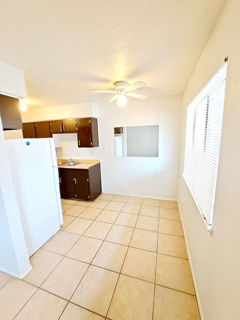 Albuquerque Apartment: 131 Tennessee St Se