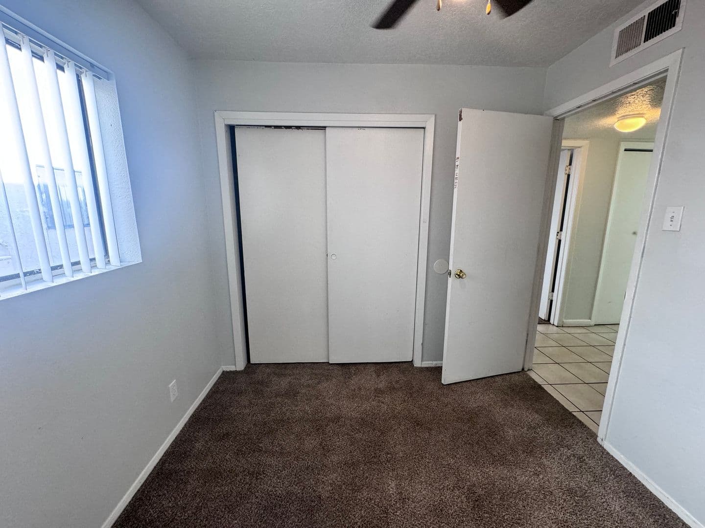 Los Lunas Apartment: 250 Village Dr