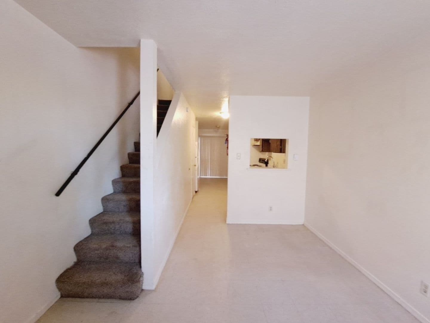 Albuquerque Apartment: 216 63rd Street NW