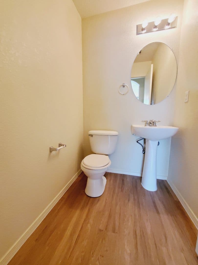 Los Lunas House: 631 Rain Lily