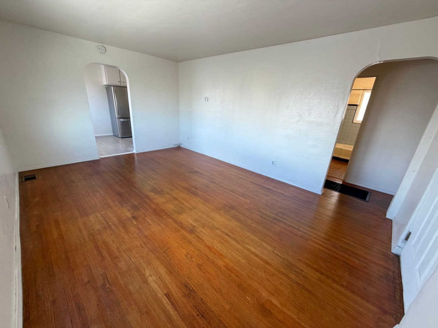 Albuquerque Apartment: 6104 Zuni Road SE