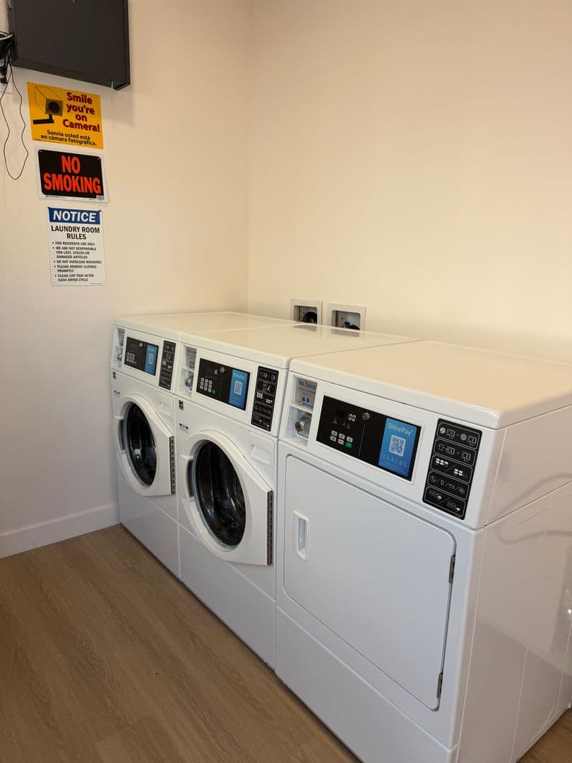 Richmond Apartment: 630 Harbour Way