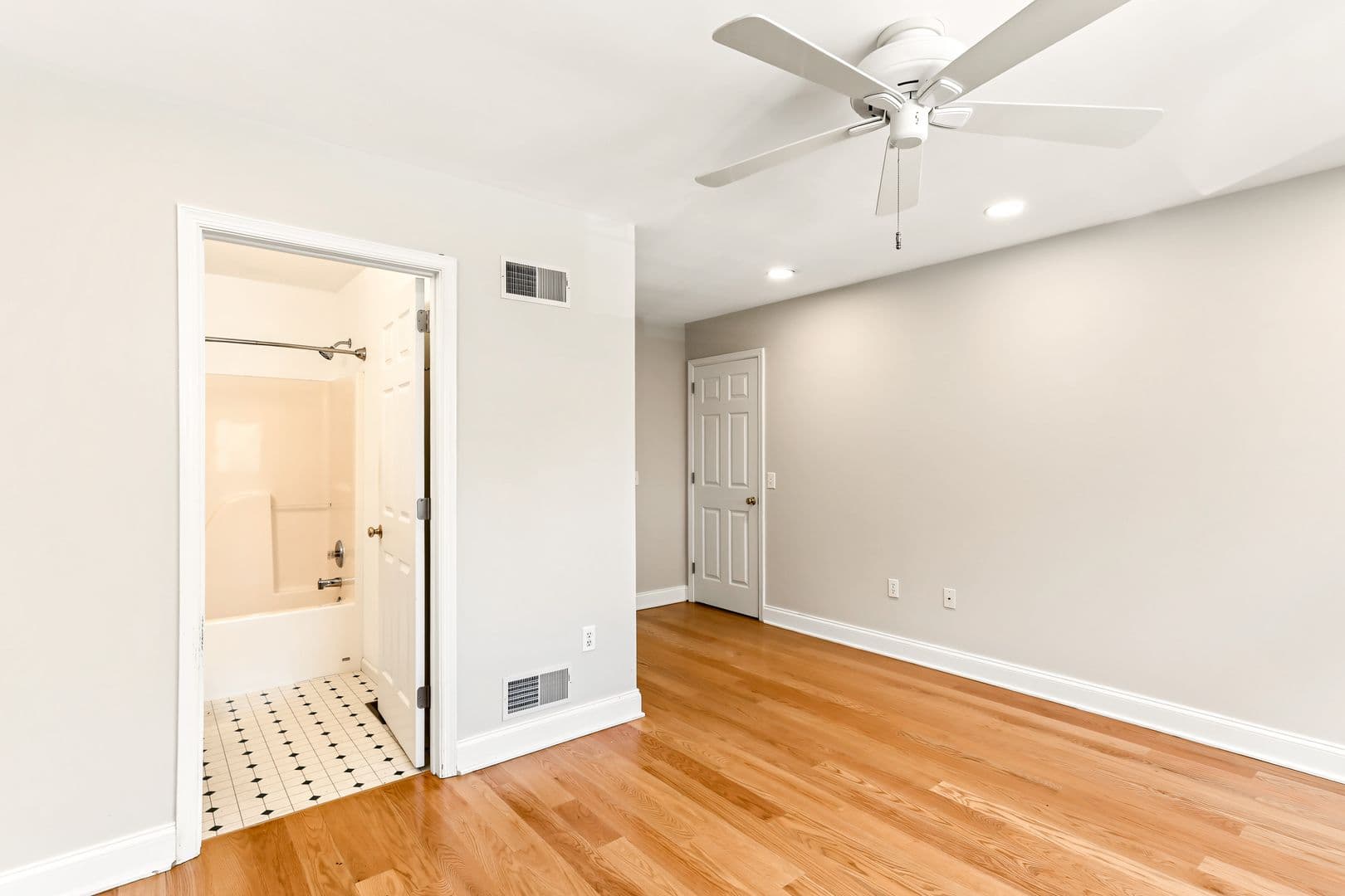 Mechanicsburg House: 808 Yorkview Dr.
